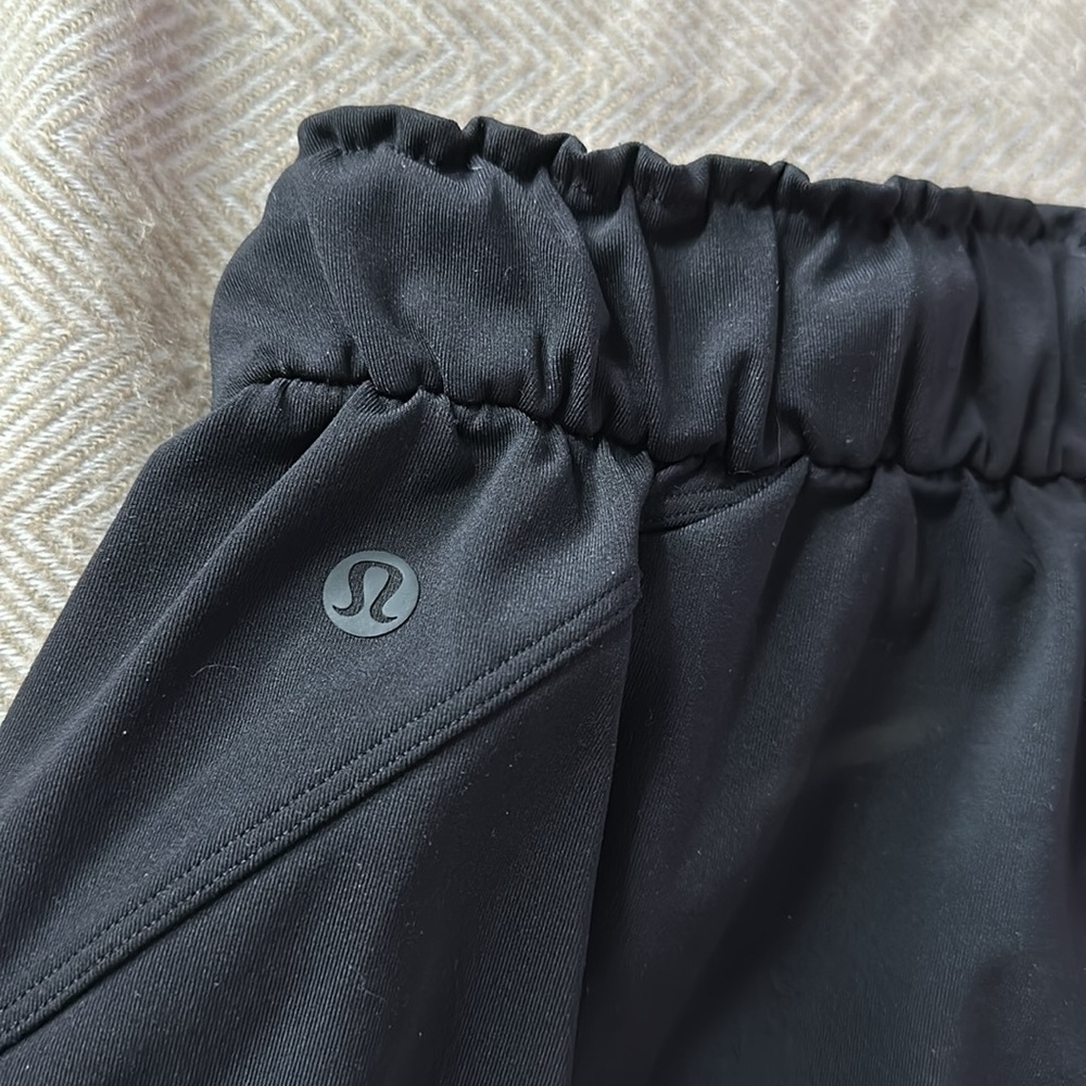 Lululemon short sleeve tee and joggers lot size 4 - Picture 11 of 16